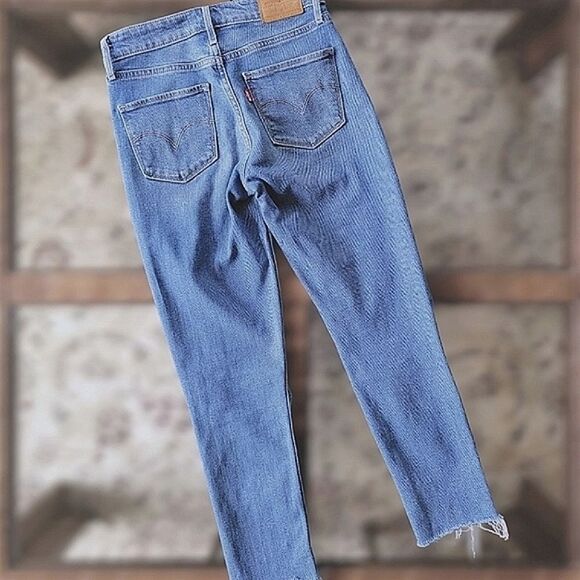 Levi's 721 Distressed Skinny in Rugged Indigo Med Denim size 25 - Picture 6 of 14
